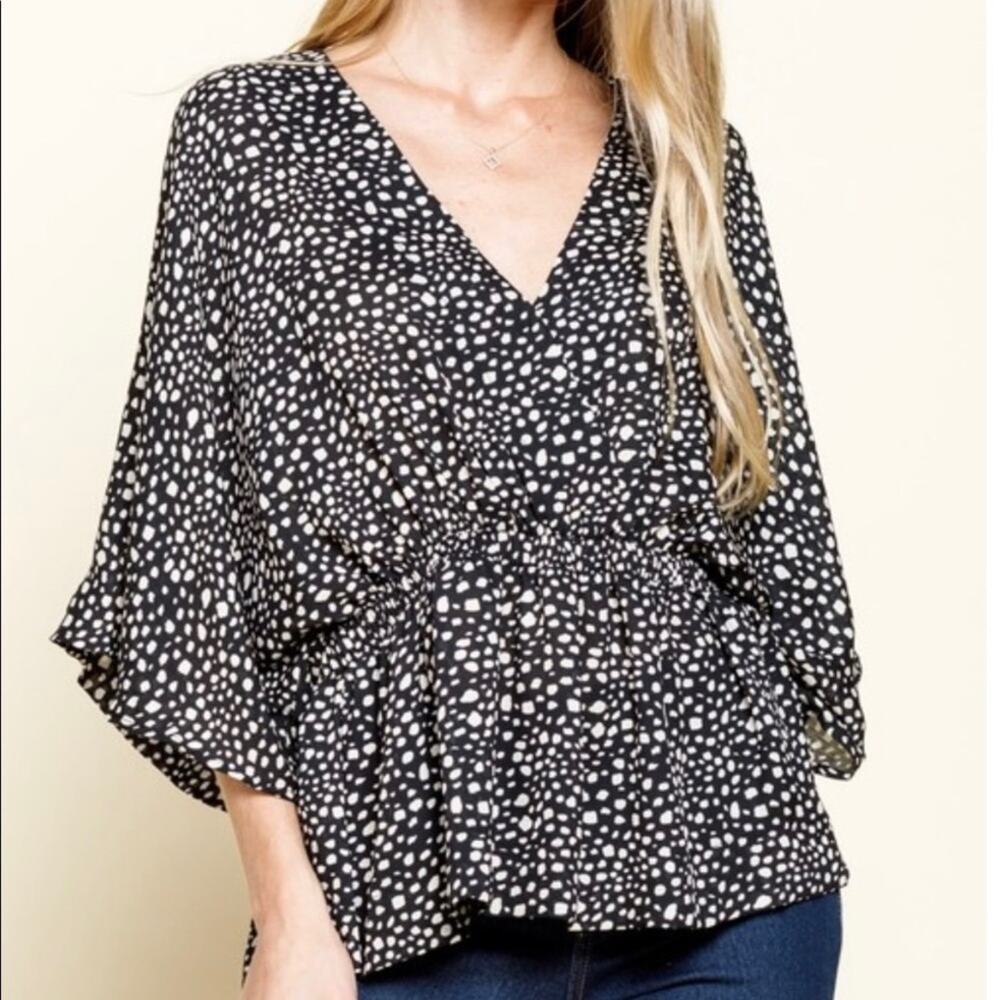 Mittoshop Faux Wrap Black Cream V-Neck Top Small NWT
